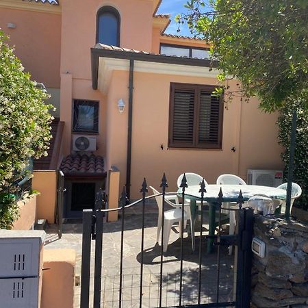 Tavernetta Smeraldina San Teodoro  Bagian luar foto