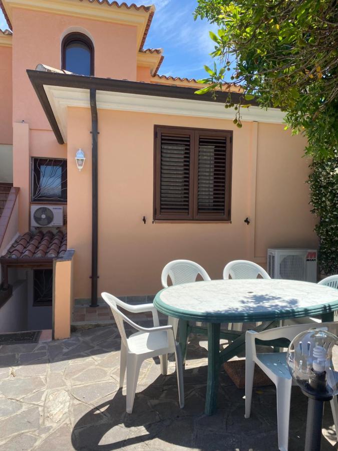 Tavernetta Smeraldina San Teodoro  Bagian luar foto